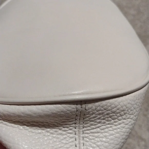 Michael kors purse - Picture 12 of 14